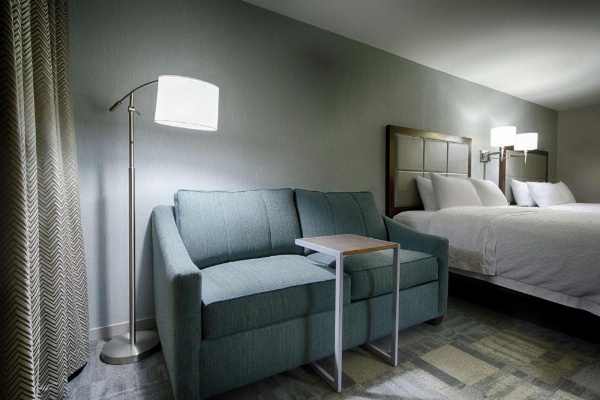 Hampton Inn By Hilton Salina image 21