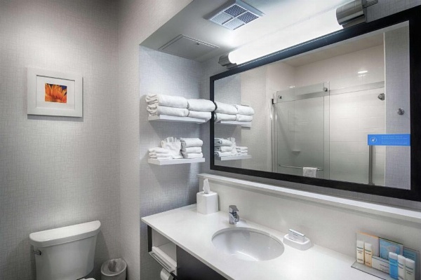 Hampton Inn By Hilton Salina image 22