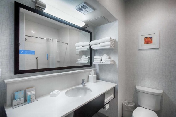 Hampton Inn By Hilton Salina image 26